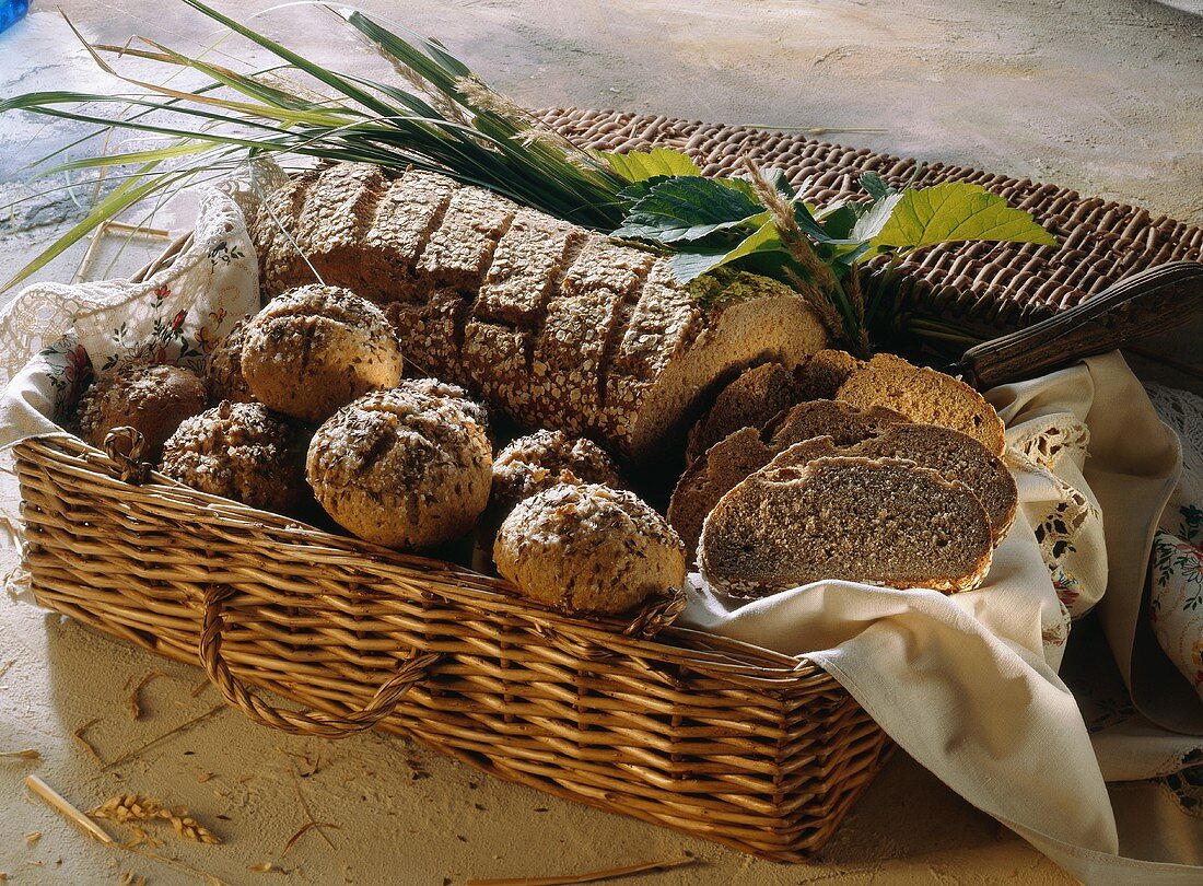 Buttermilk Bread & Rye Bread Rolls