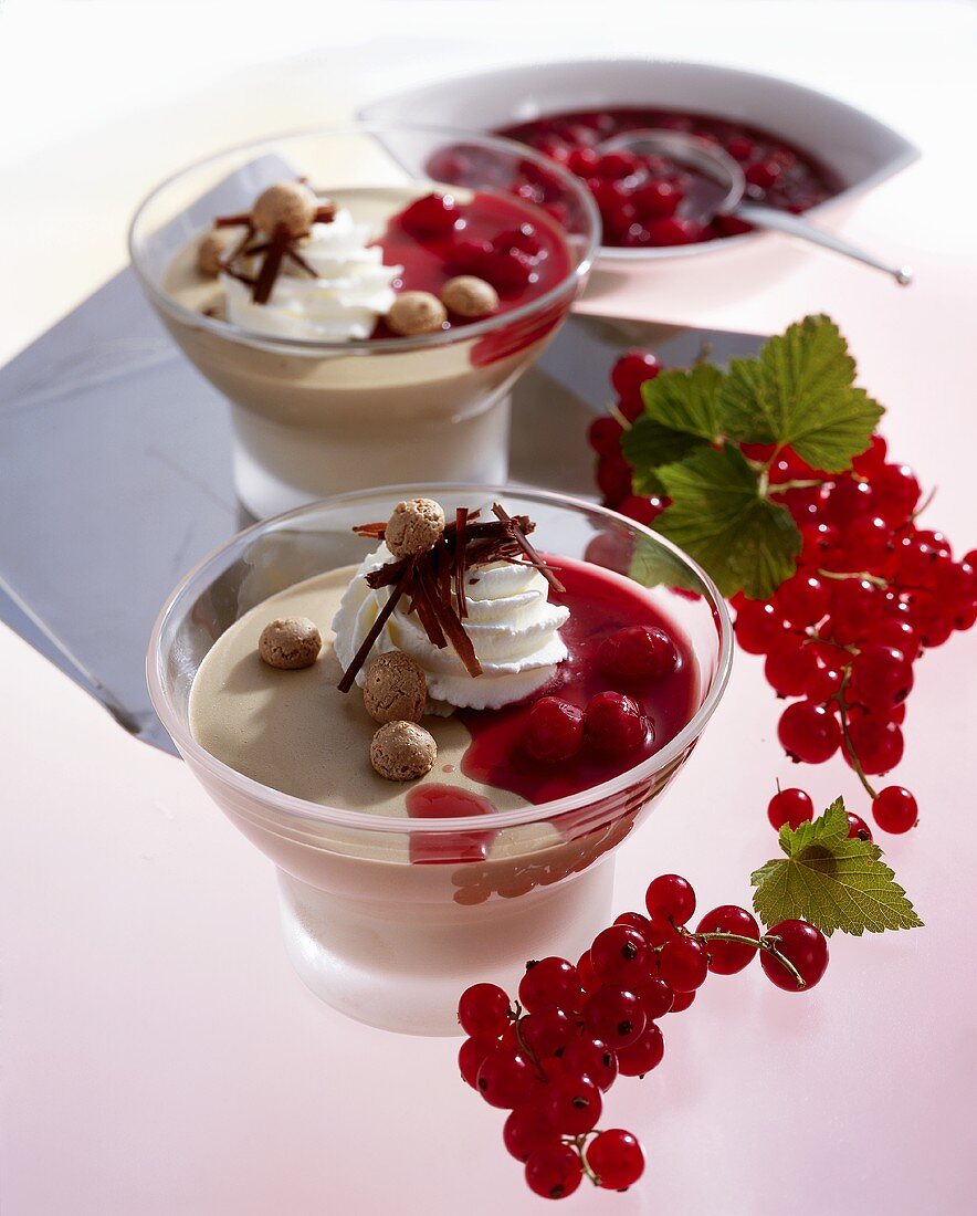 Mocha cream with redcurrants in two glasses