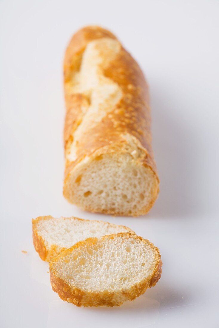 Baguette, am Stück in Scheiben