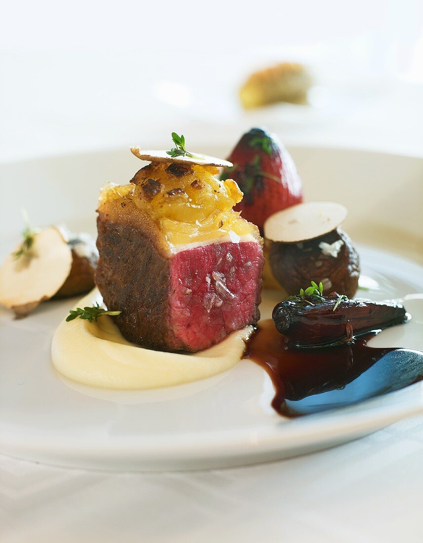 Beef fillet with shallots in port wine and celery cream