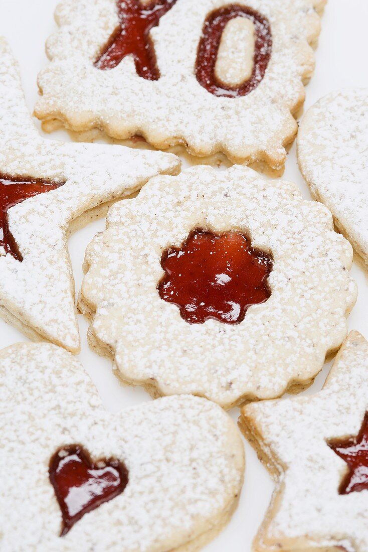 Jam biscuits dusted with icing sugar