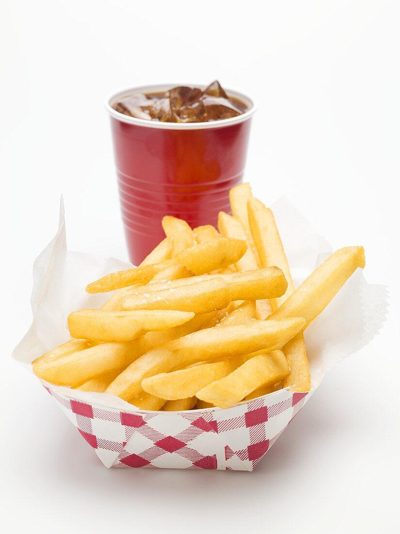 A cola and a portion of chips