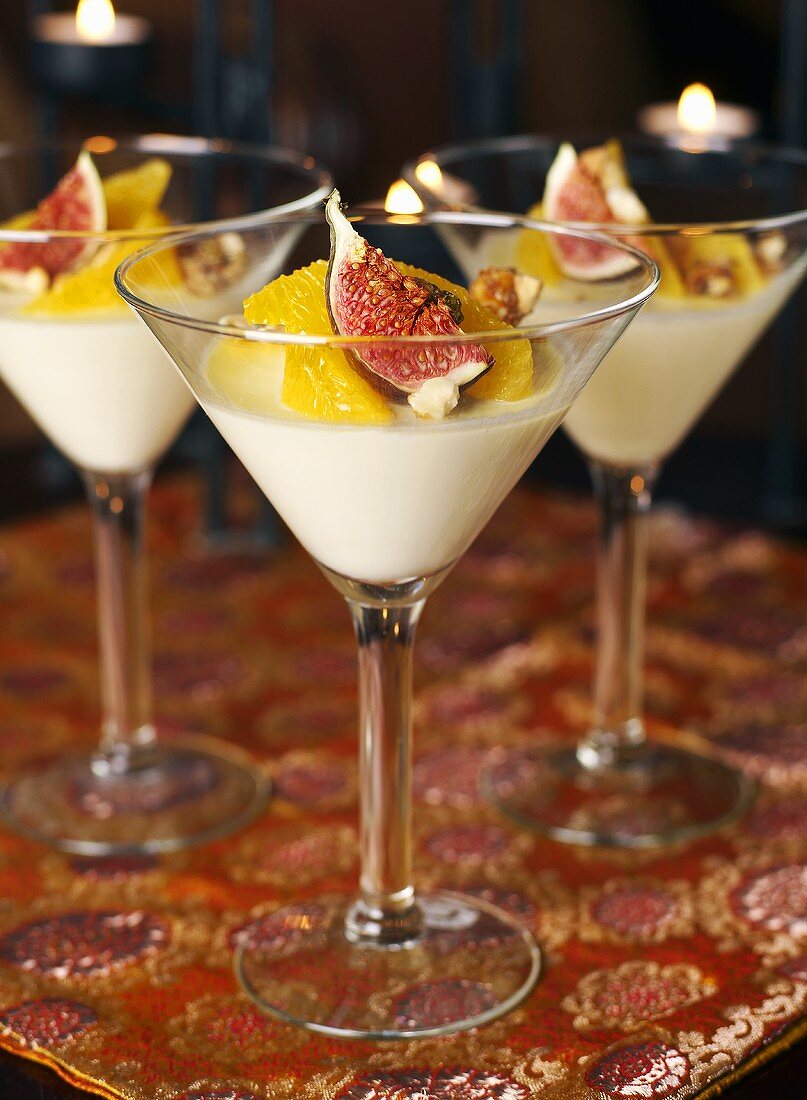 Panna cotta with figs and oranges (Christmas)