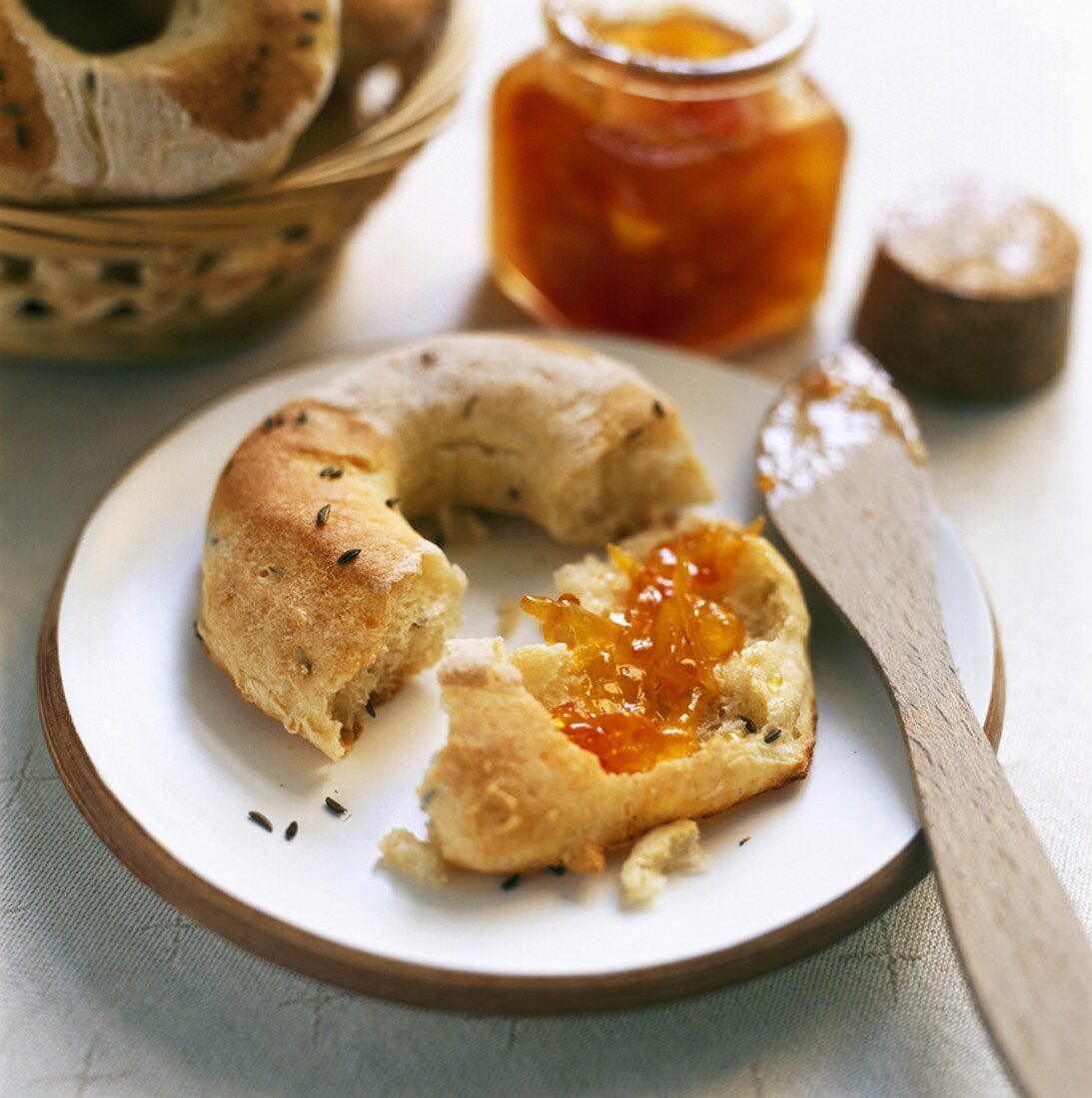 Bagel with marmalade