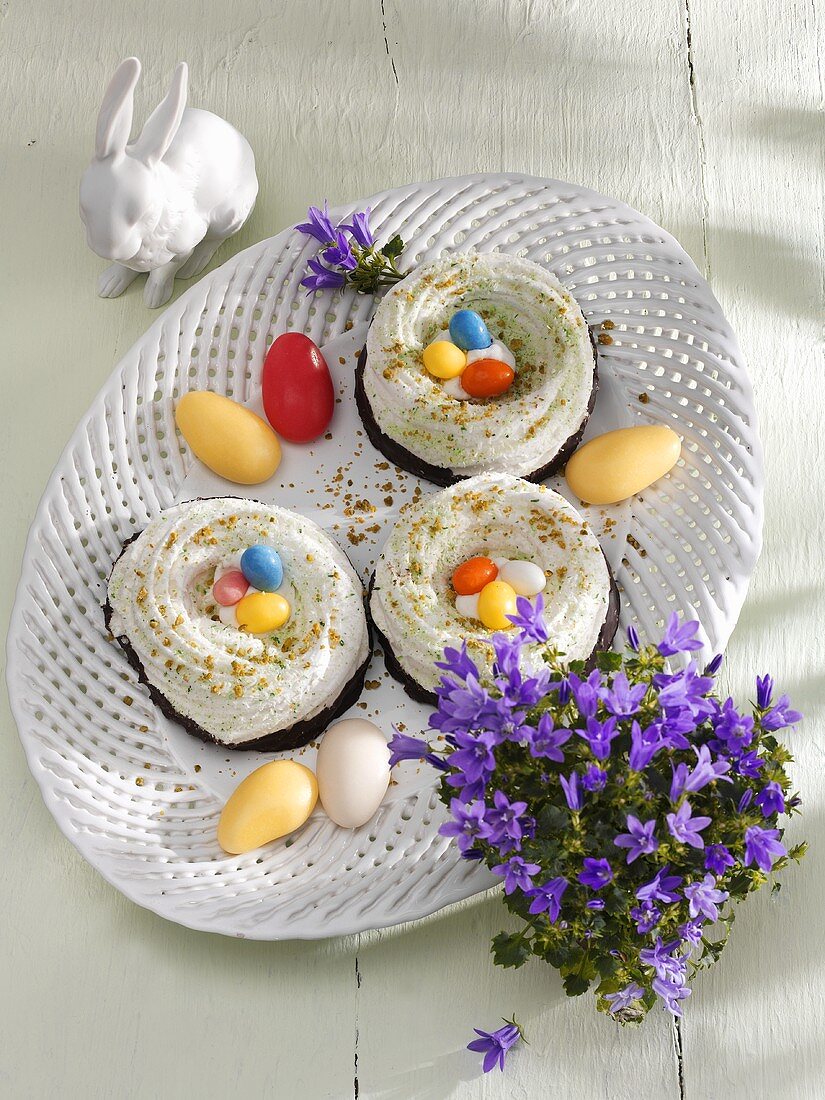 Meringue and chocolate Easter nests