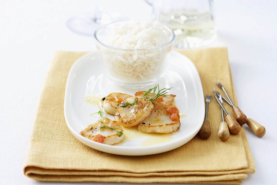 Fried scallops with rice