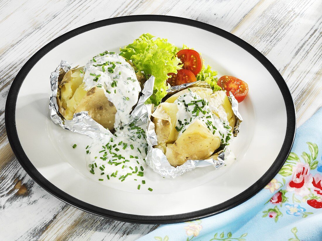 Baked potatoes with quark and chives