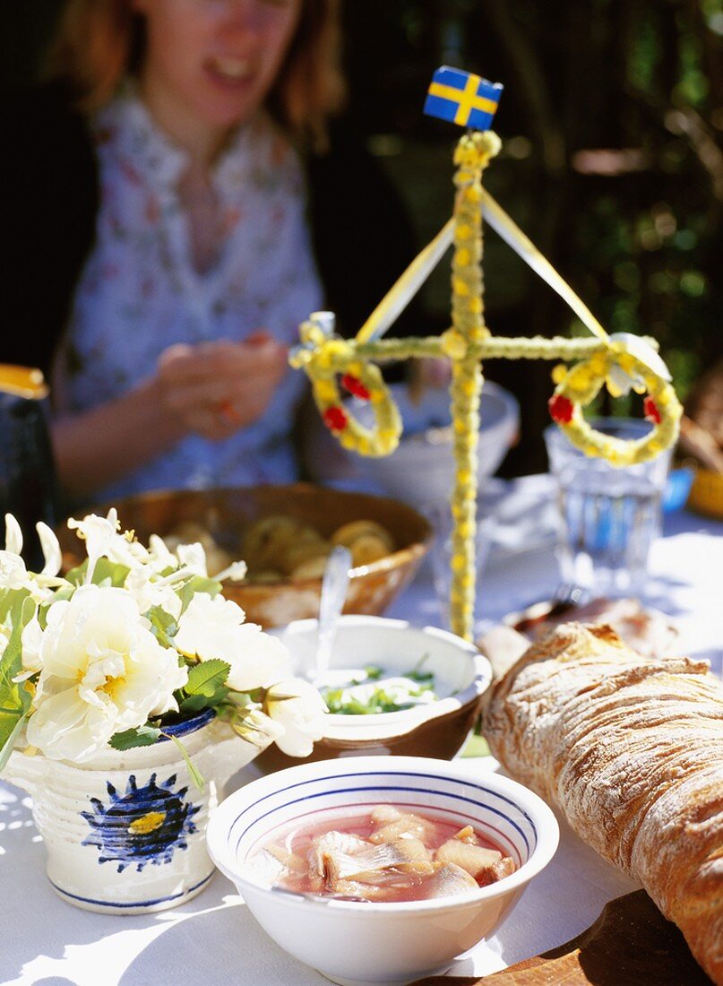 Traditionelles Mittsommerbuffet (Schweden)