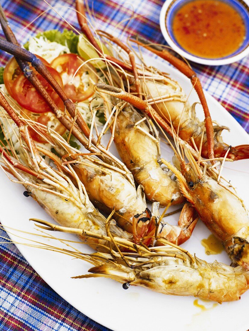 Seafood platter with chilli sauce