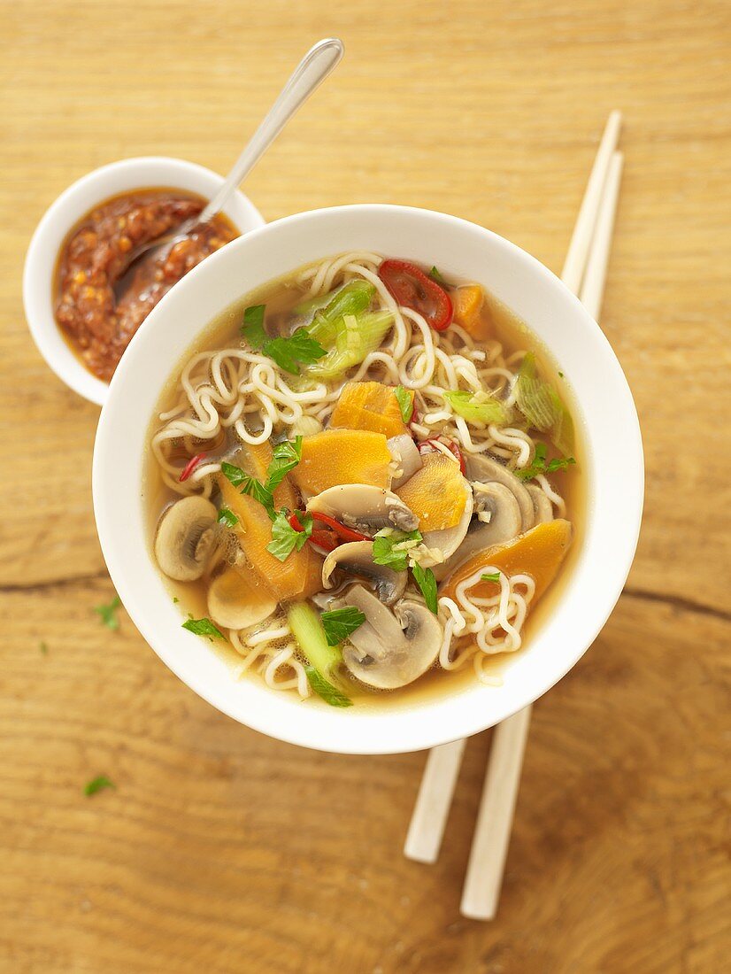 Vegetable noodle soup (Asia)