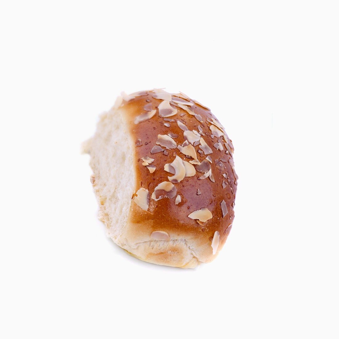 Yeast bun with flaked almonds