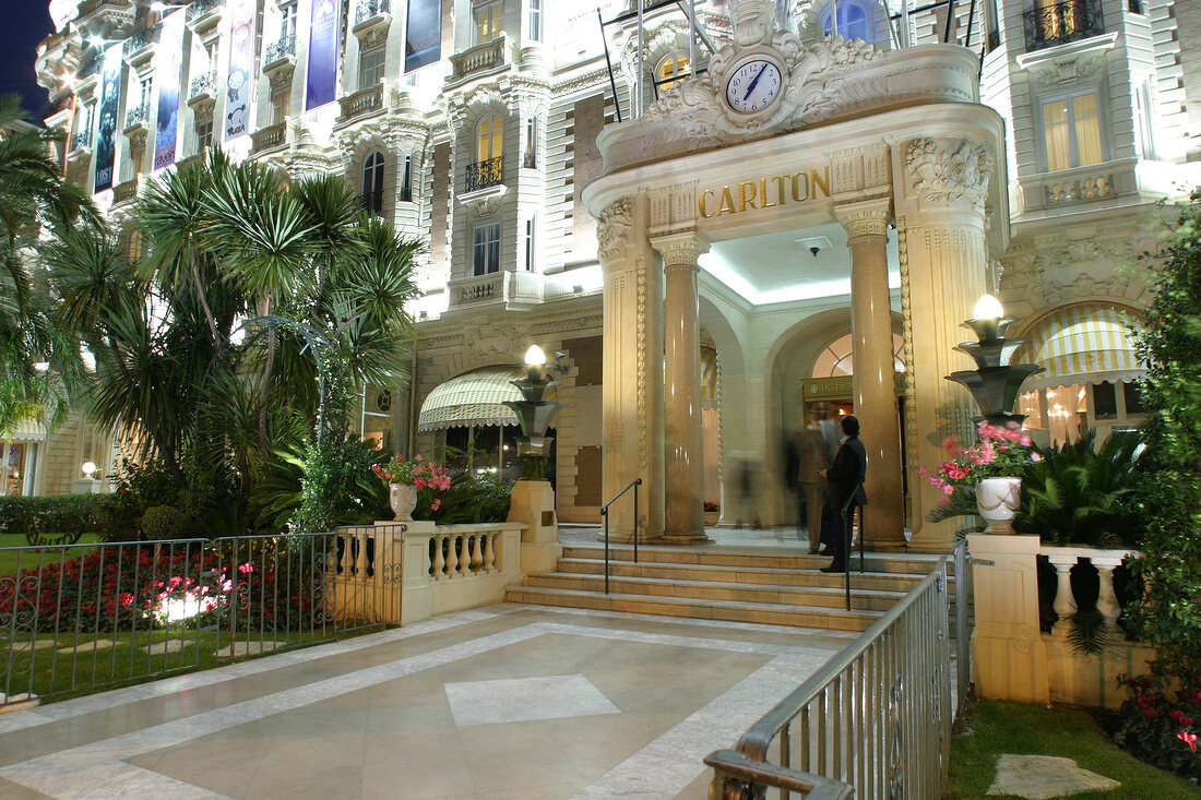 Carlton Inter-Continental Carlton Inter Continental Hotel mit Restaurant Gaststätte in Cannes