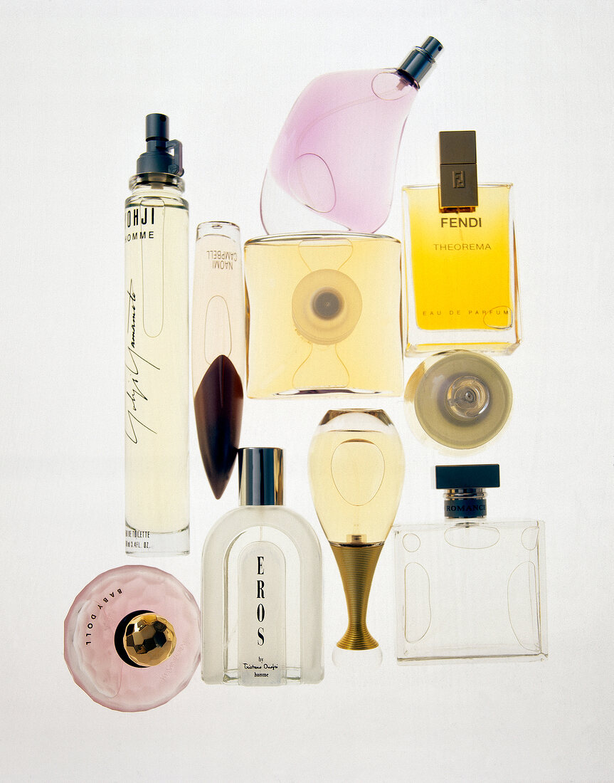 Auswahl von verschiedenen Parfums 