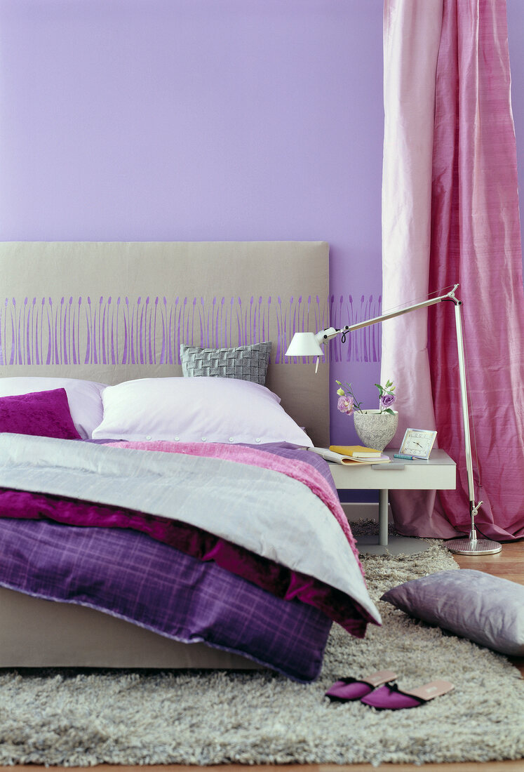 Bedroom in shades of purple