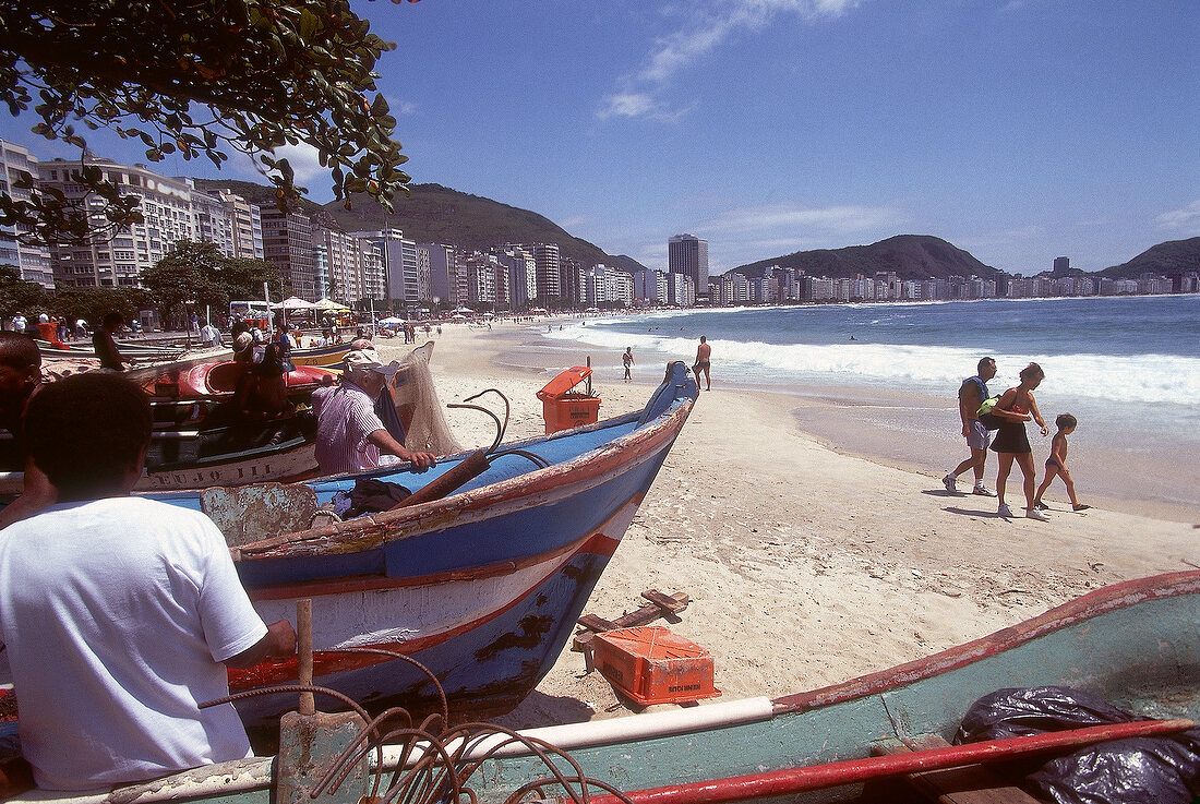 Fischerboote an der Copacabana 