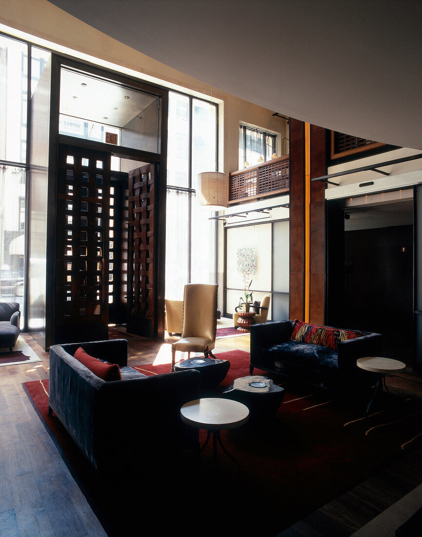 Elegante Lounge des "Chambers Hotel" in New York