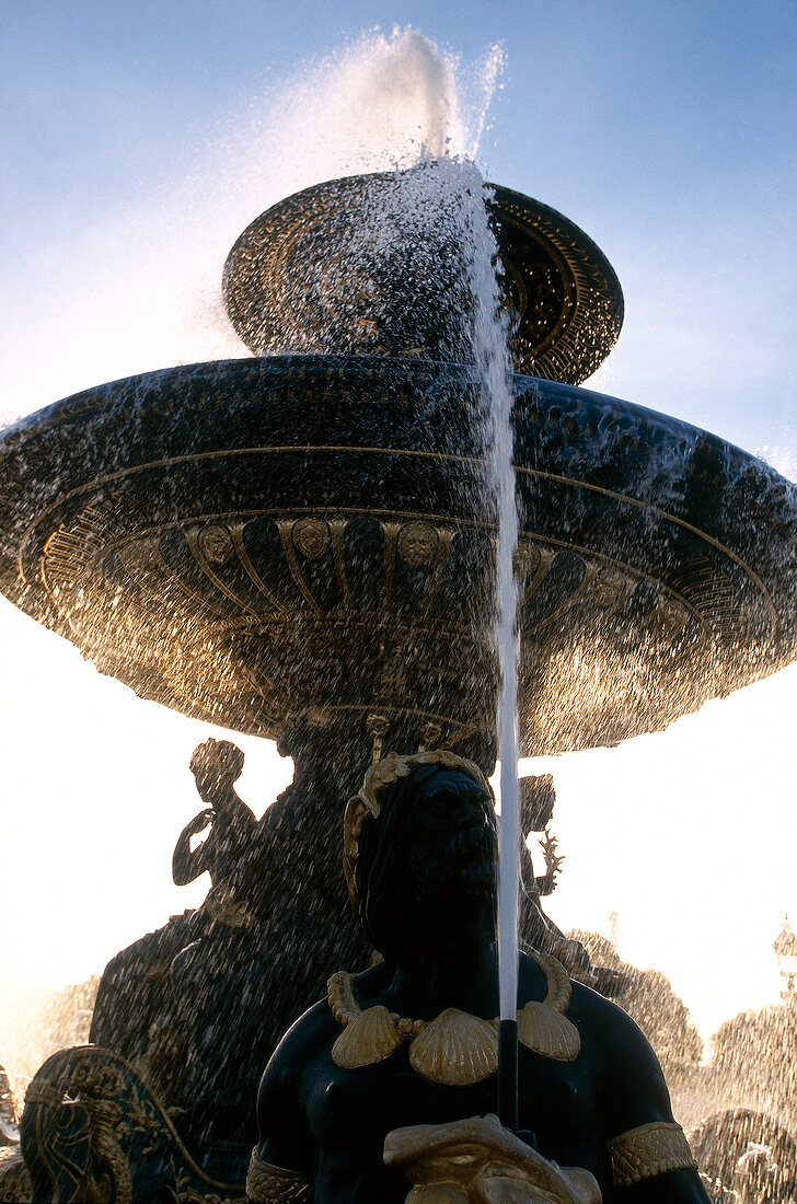 Paris - Springbrunnen auf der Place de la Concorde