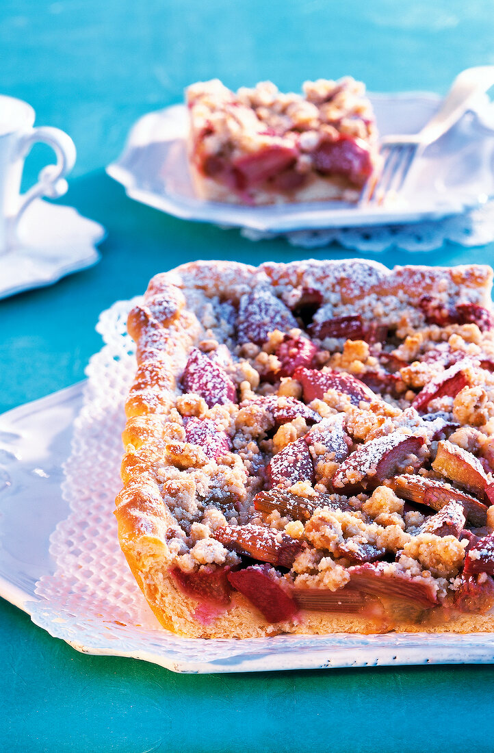 Rhubarb cake sprinkled with amaretti