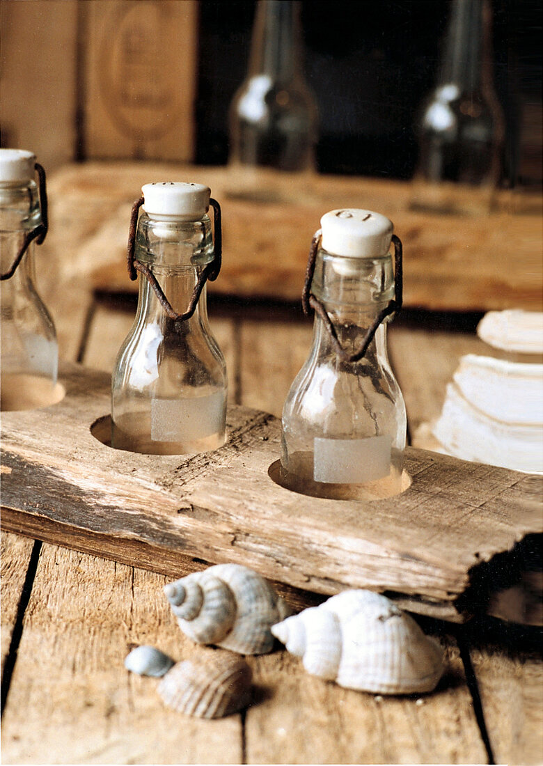Flaschenständer aus Holz Muscheln