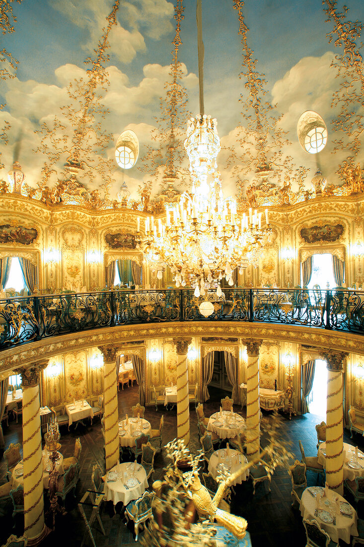 Restaurant Turandot in Moskau von innen, Palast im Stil der Zarenzeit