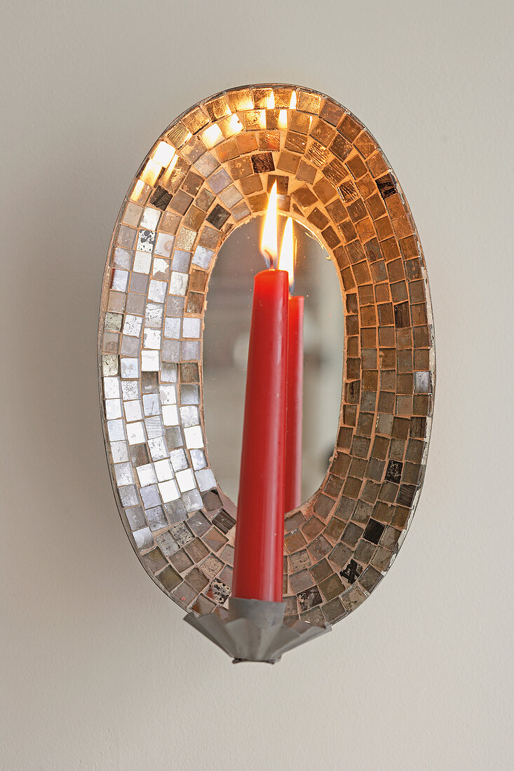 Mirror holder with lid candle