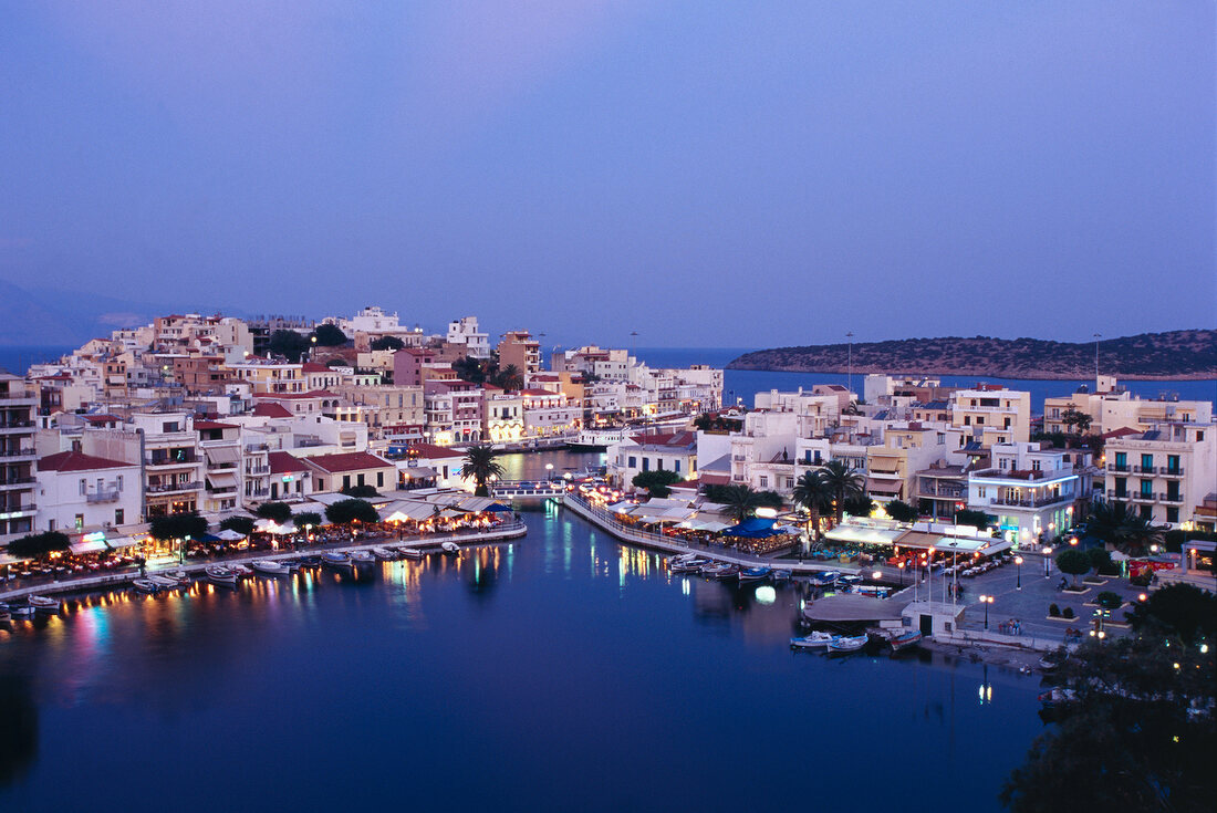 Blick auf das Bungalowdorf Agios Nikolaos auf Kreta