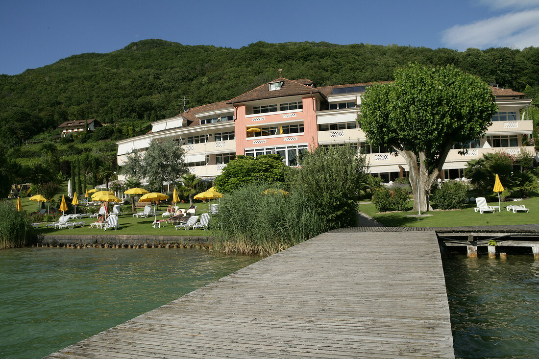 Parc Hotel am See Hotel in Kaltern an der Weinstrasse Caldaro sulla Strada del Vino Trentino Südtirol