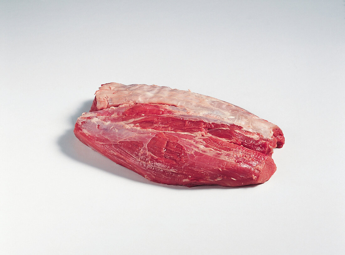 Beef.  Stück Fleisch, Schulterdeckel, Freisteller