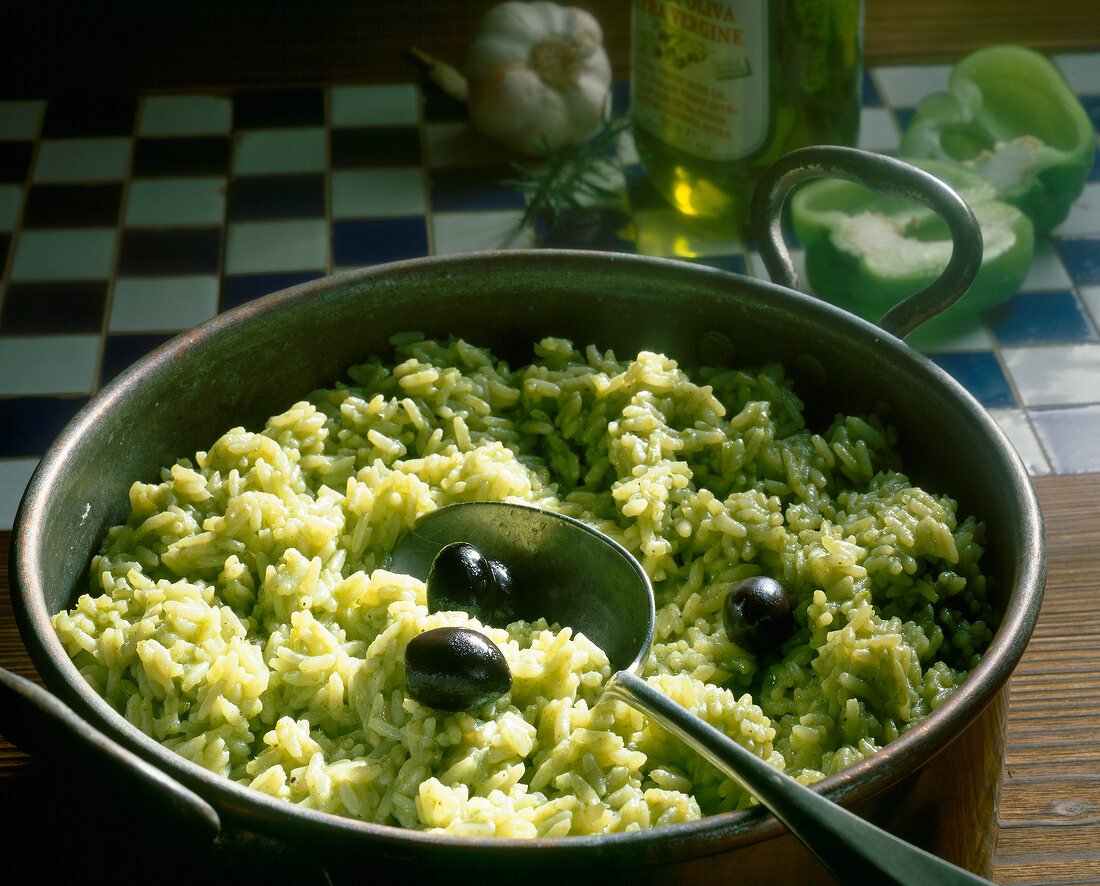 Arroz verde in casserole