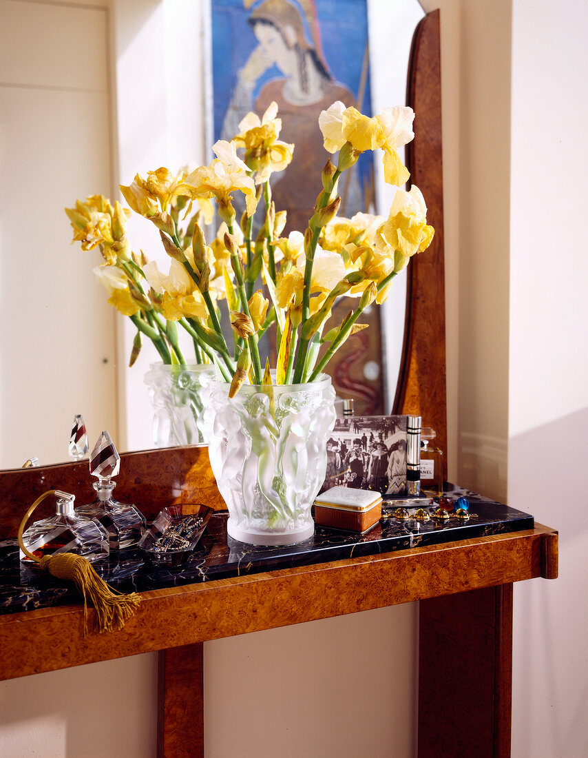 Close-up of yellow flowers in vase