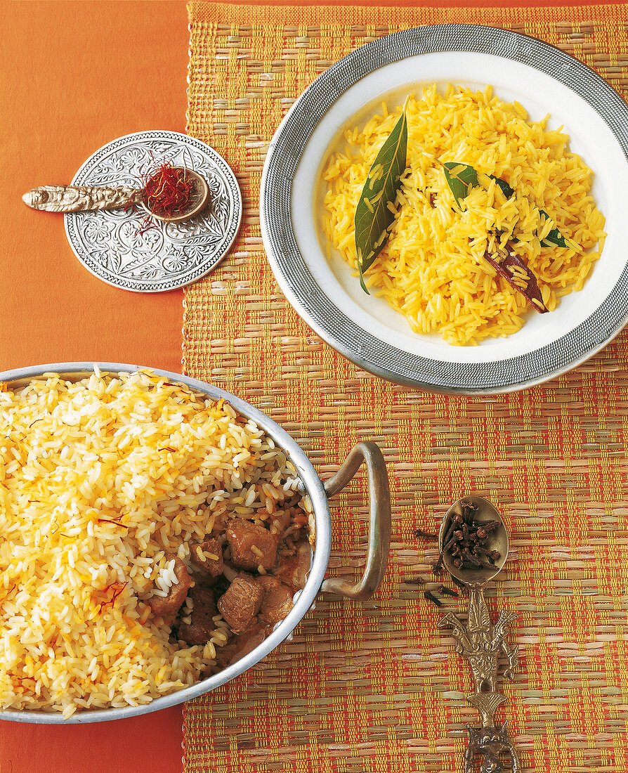 Indien - Safranreis und Biryani Reisbeilagen aus Indien, auf Teller