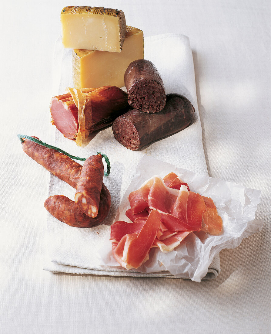 Spanien - Schinken, Wurst und Käse aus Spanien