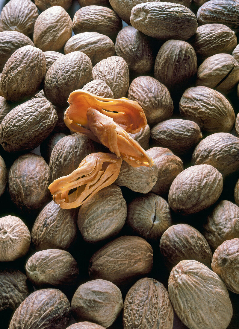 Close-up of mace with nutmeg
