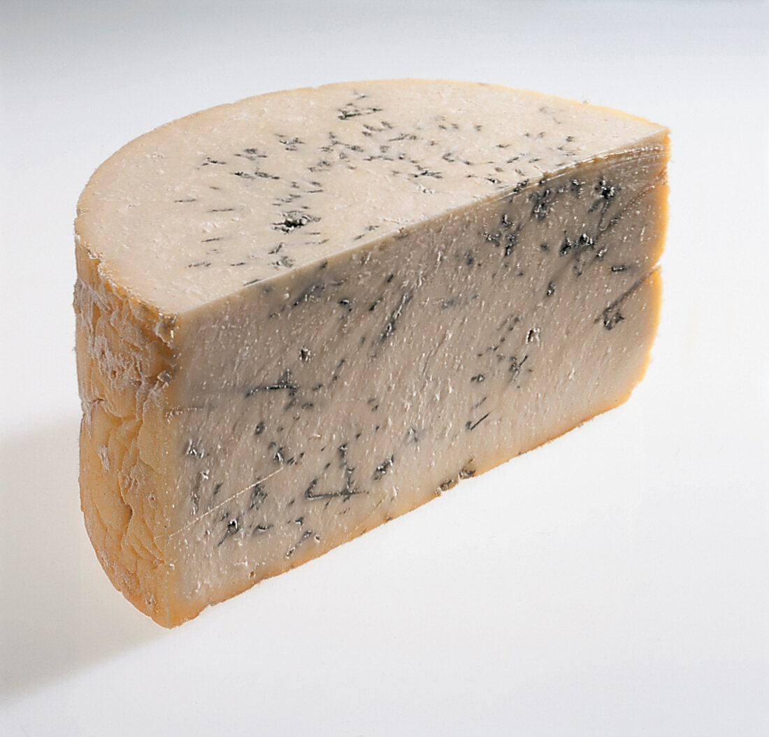 Buch vom Käse, Blaukäsehälfte, gelbe Rinde, "Blue Wensleydale"