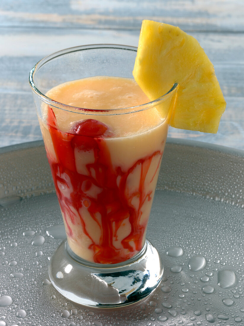 Coconut kiss juice in glass