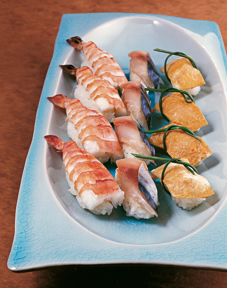 Sushi - Nigiri mit verschiedenen Fischsorten