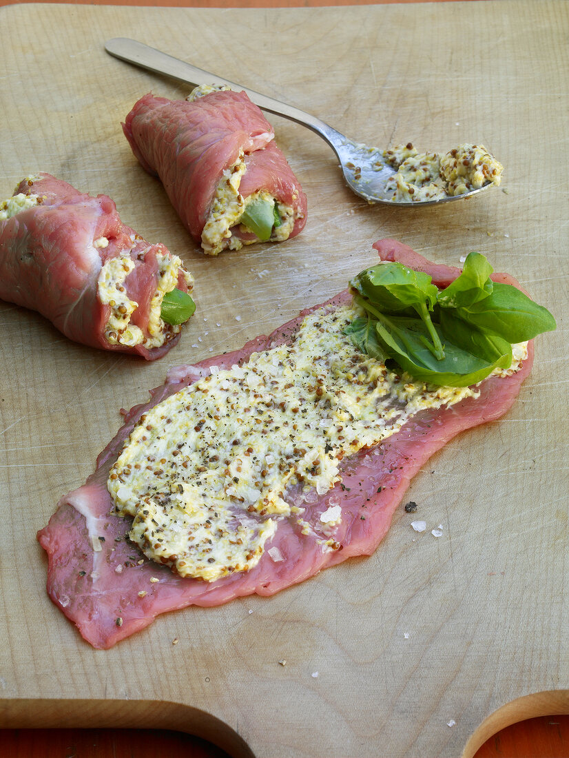 Flat veal filled with mustard and lime butter for preparation of barbecues, step 2