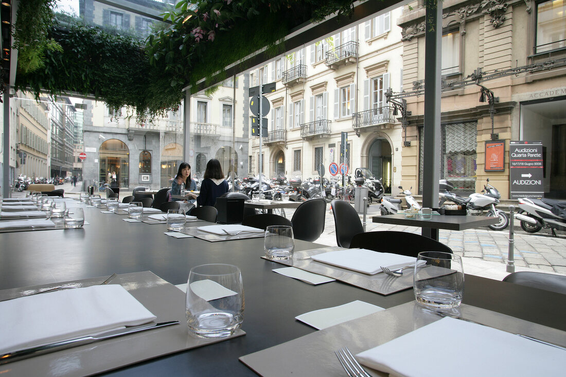 Trussardi alla Scala Café in Mailand Milano