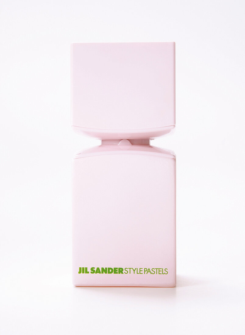 Parfum: "Style Pastels Blush Pink" von Jil Sander im weißen Flakon