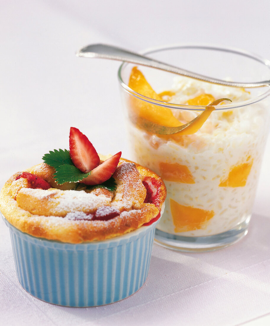 Kalorien-Sparbuch, Milchreis mit Mango und Erdbeersoufflé