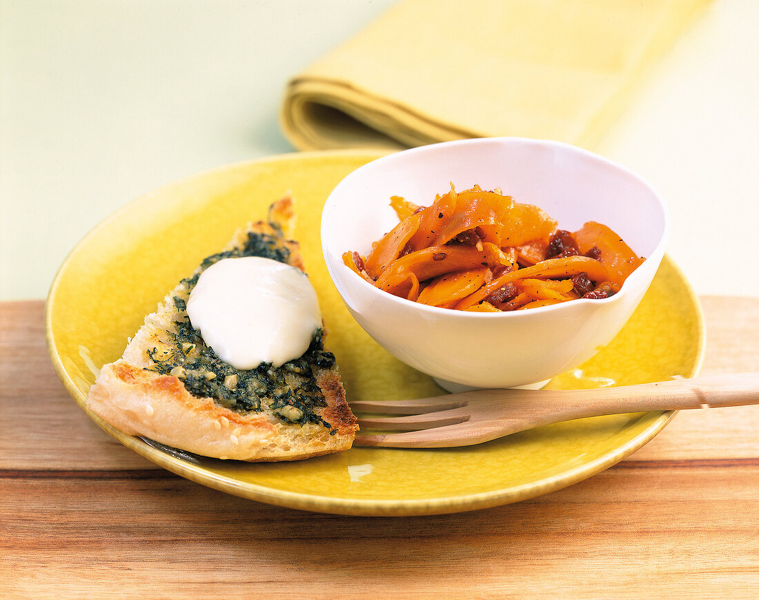 Vegetarisch, Fladenbrot mit marinierten Möhren