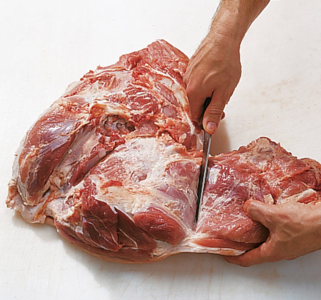 Fleisch, Schweinekeule zerlegen: Keule in Teile zerlegen, Step 6