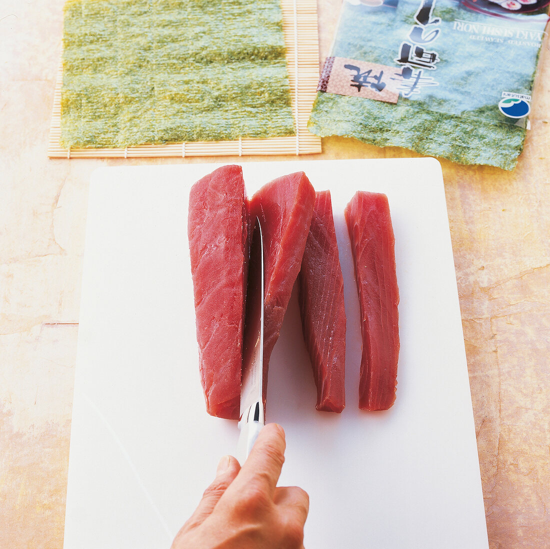 TBN Seafood - Thunfisch Sashimi Step 1: Streifen schneiden