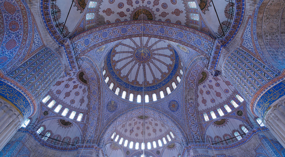 inside blue mosque istanbul