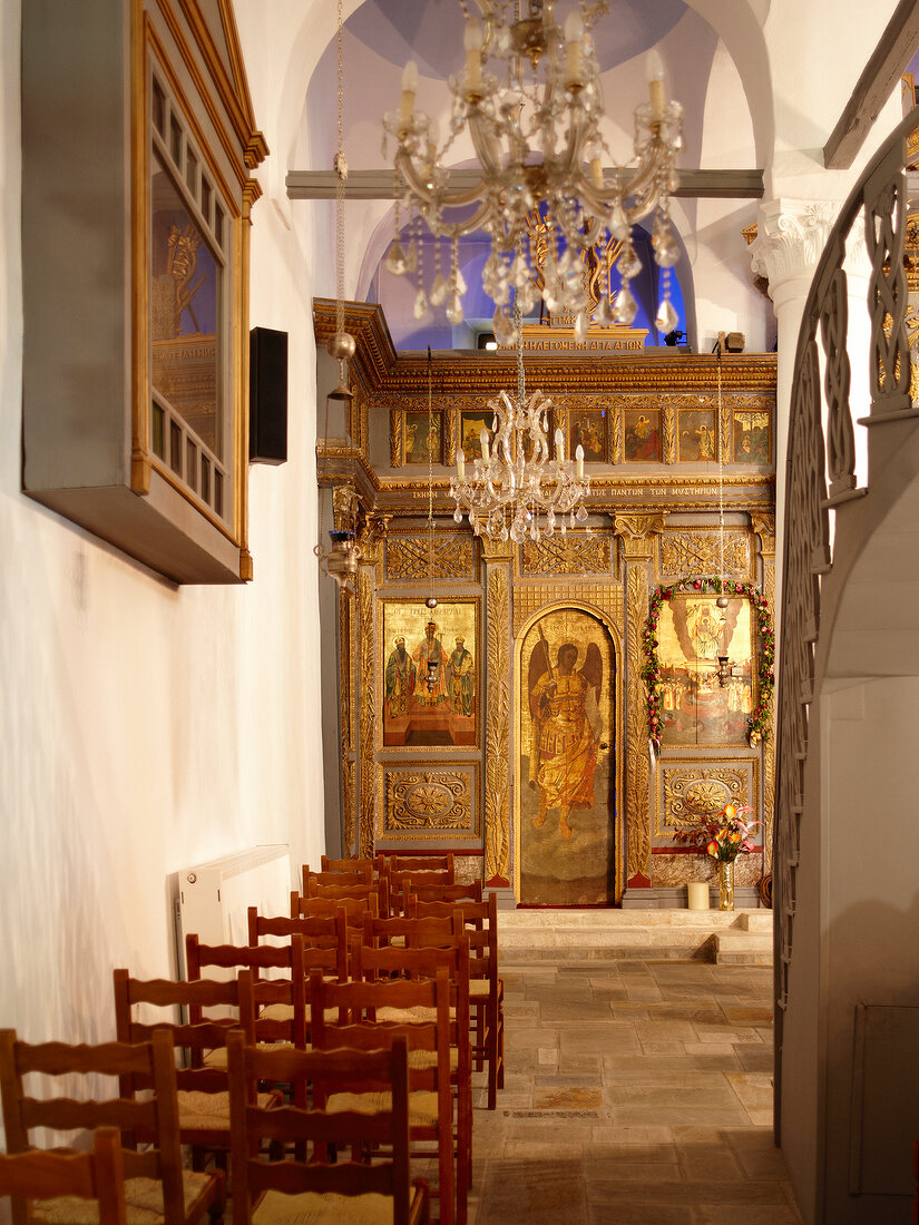 Kirche von innen, Stühle, Altar, Pilion, Griechenland