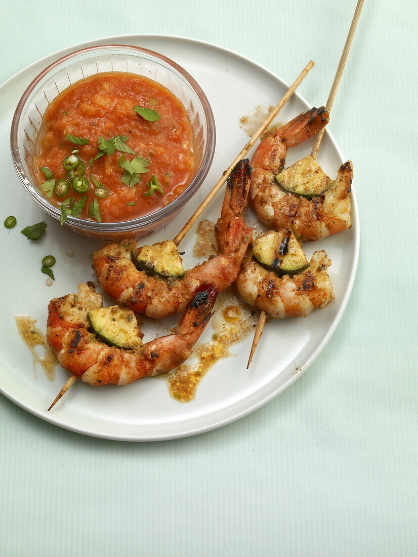 Grillen, Garnelen-Zucchini- Spiesse auf mexikanische Art