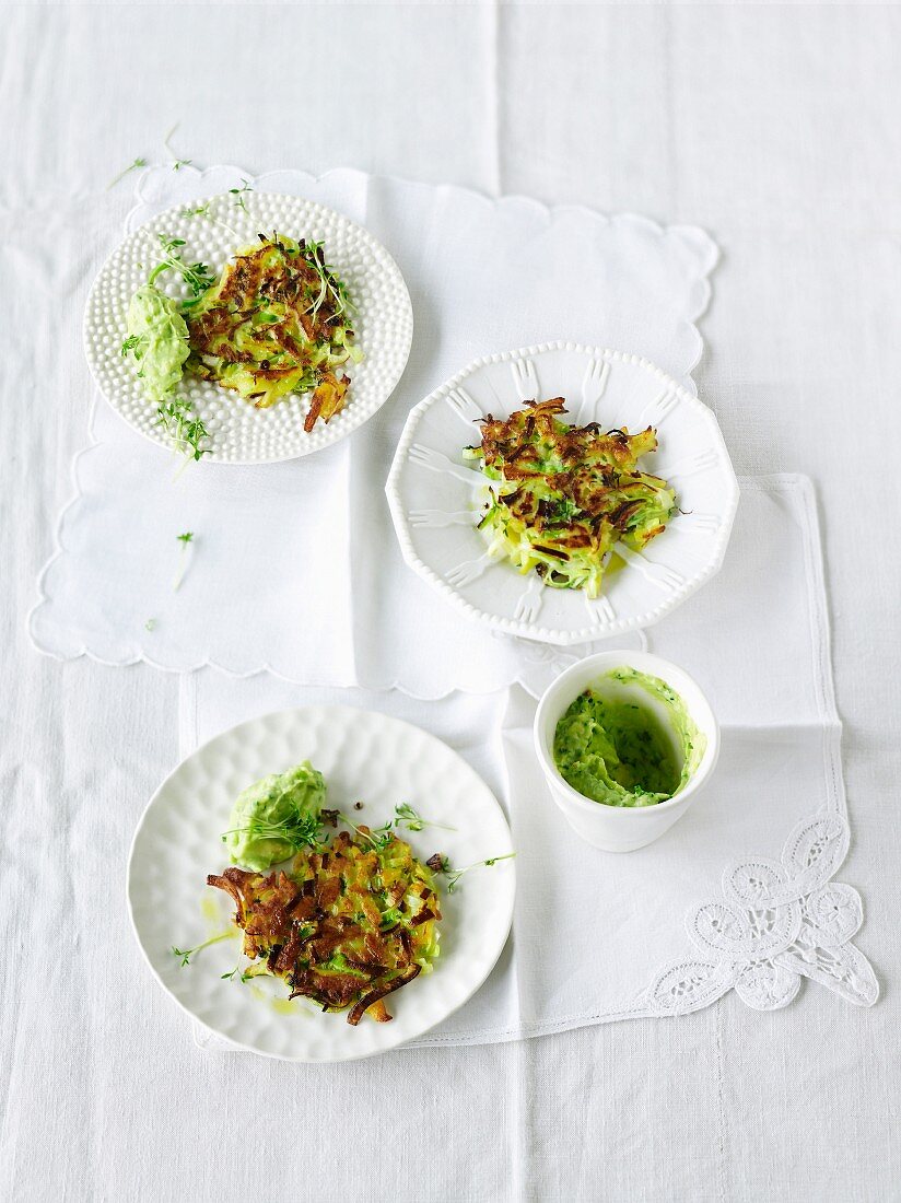 Leek and potato cakes with avocado cream