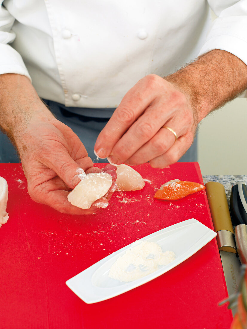 Muschelfleisch wird mehliert Step 5