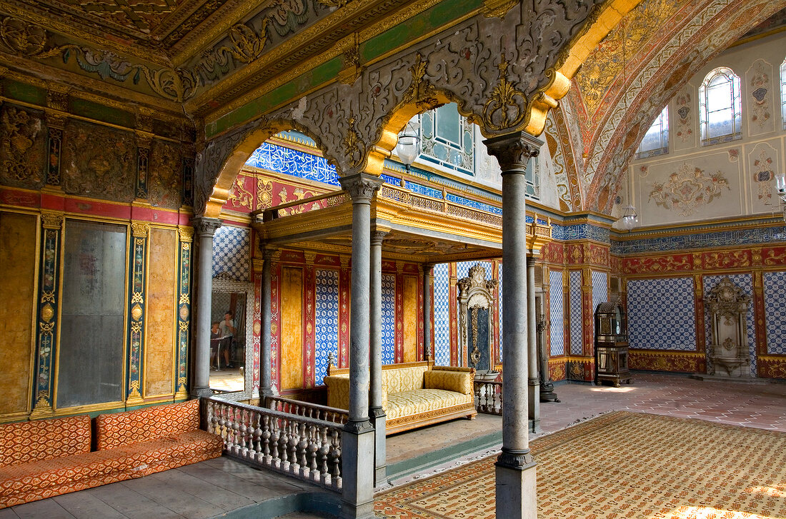 View of banquet hall, columns of Harem at Topkapi Palace, Istanbul, Turkey