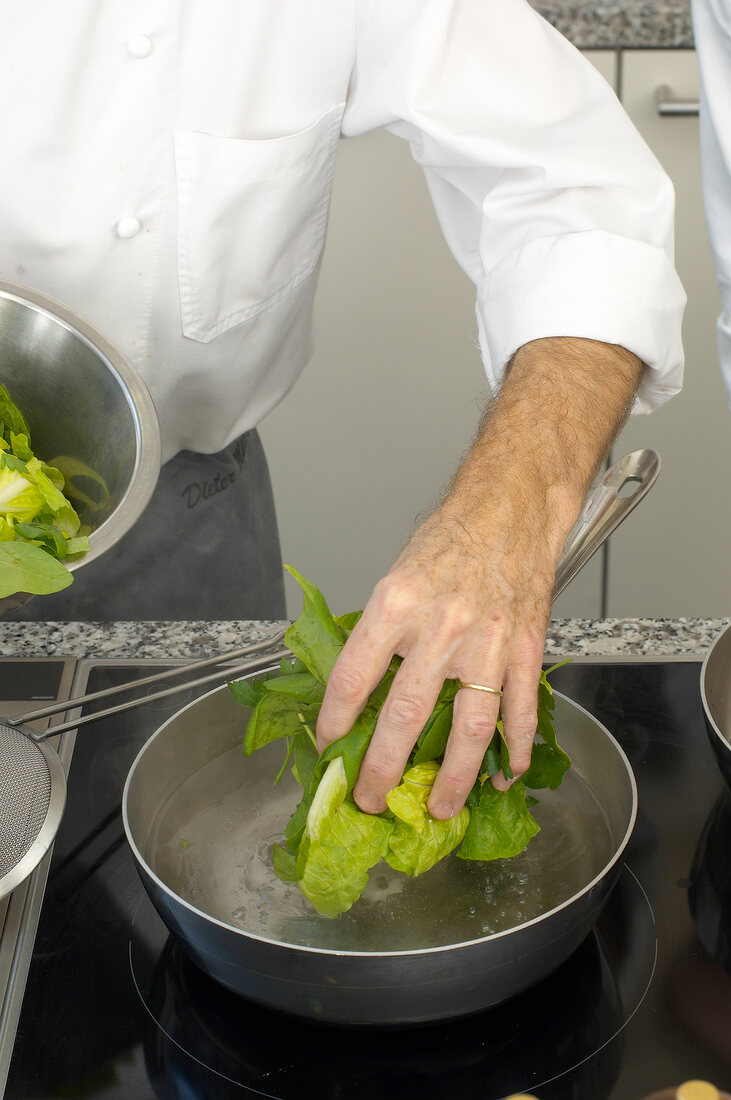 Blattsalat-Sauce zubereiten Step 2